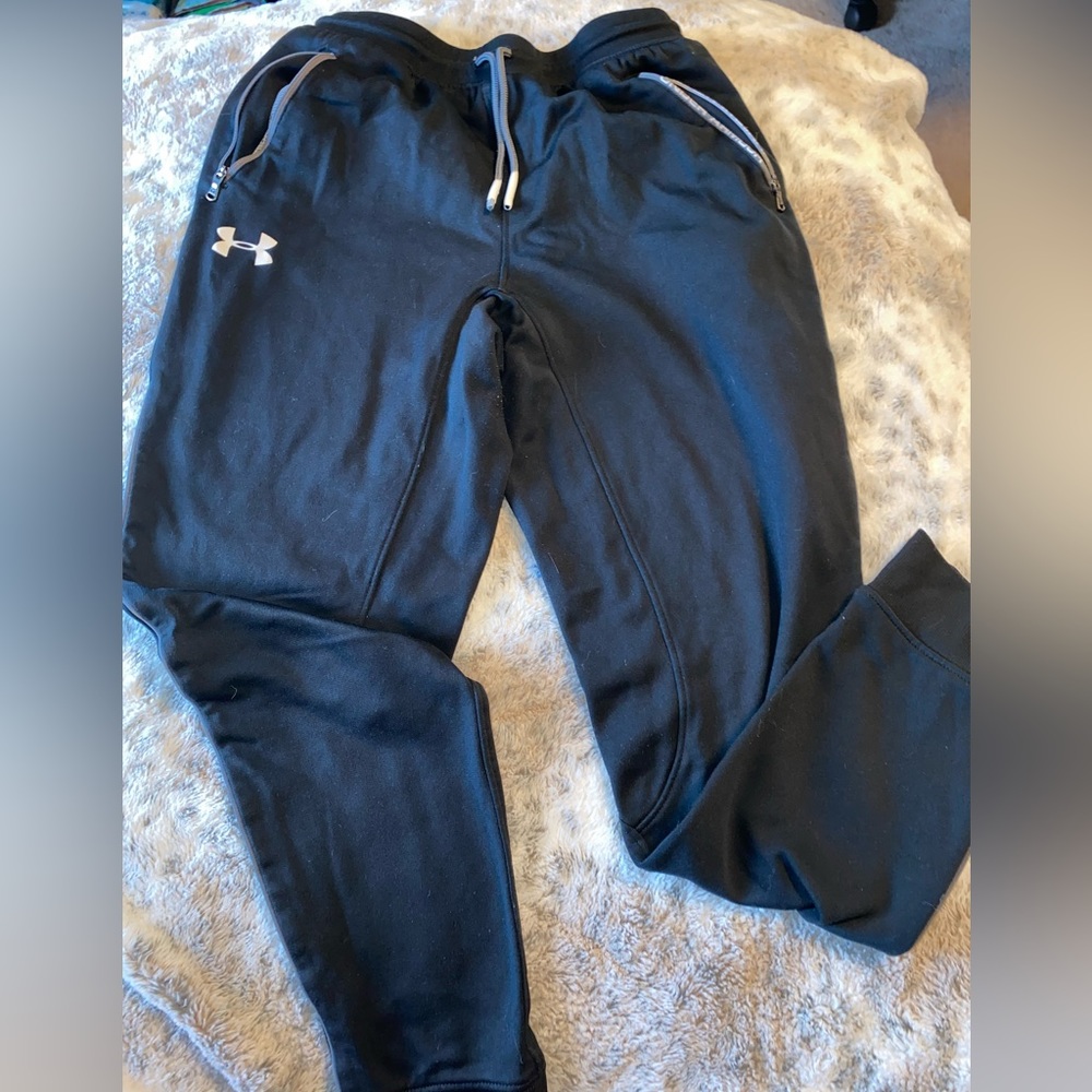 Black Unser armor Sweatpants / Joggers